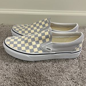 Vans Classic Slip-On Checkerboard Gray Dawn/white, US Women’s 8.5/Men’s 7.0.